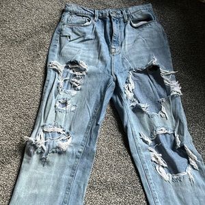 UO destroyed mom jean 👖✨